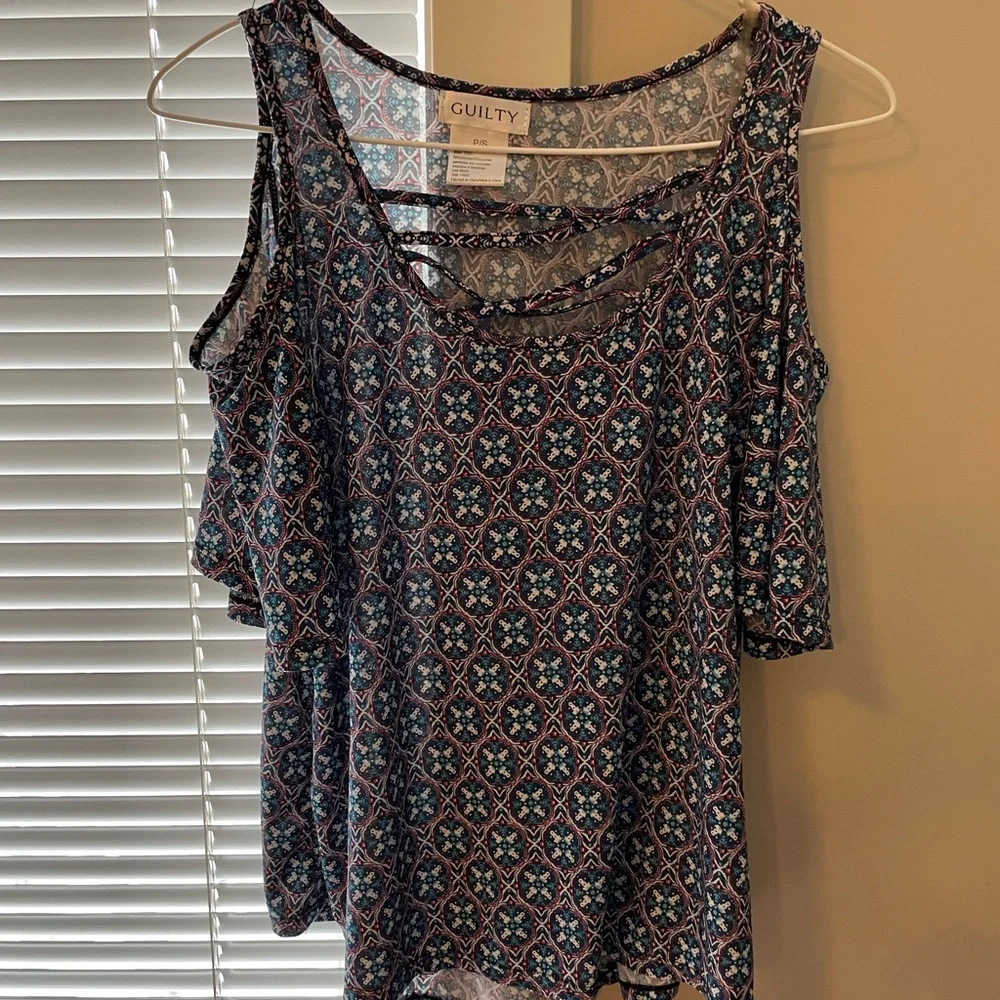 Top - Picture 3 of 3